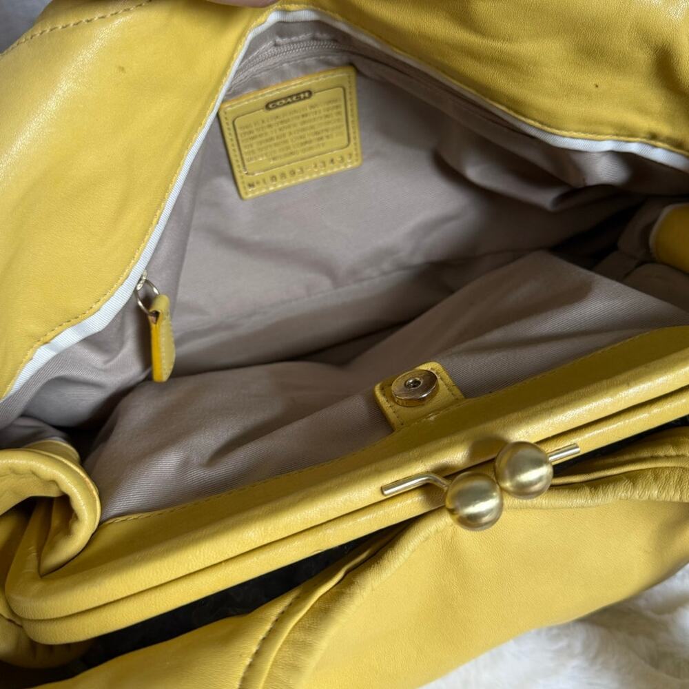 COACH y2k Parker Hobo Handbag Kisslock Yellow Leather Shoulder Bag Purse - Picture 8 of 10